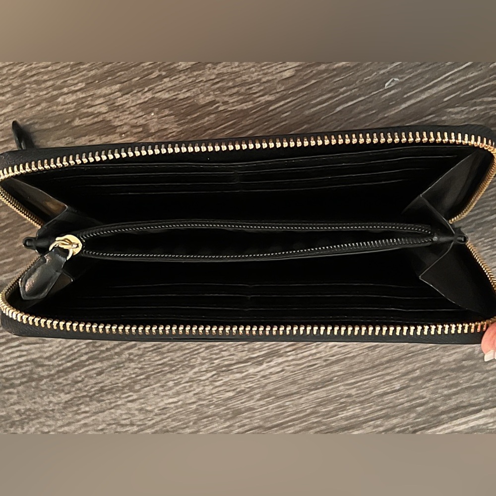 👛✨ Classic Stripe Bundle — Continental & Accordion Wallets, Bag Charm - Picture 9 of 11